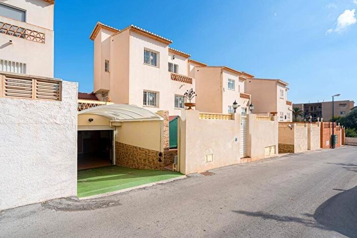 Casa en venta de 5 habitaciones, Comunitat Valenciana, Alicante