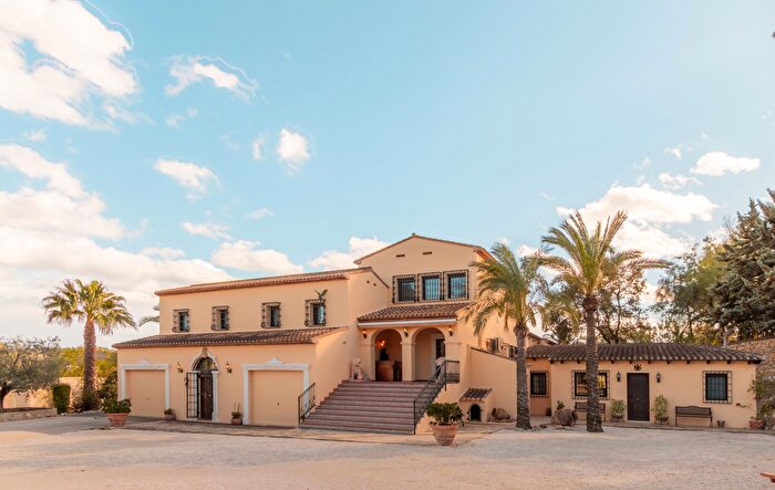 Casa de 5 habitaciones en venta en Benissa pueblo, Benissa