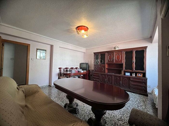 Piso en venta de 4 habitaciones en Comunitat Valenciana, València