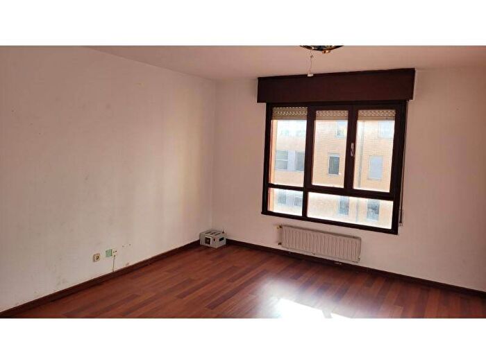 Piso de 3 habitaciones en venta en Principado de Asturias, Asturias