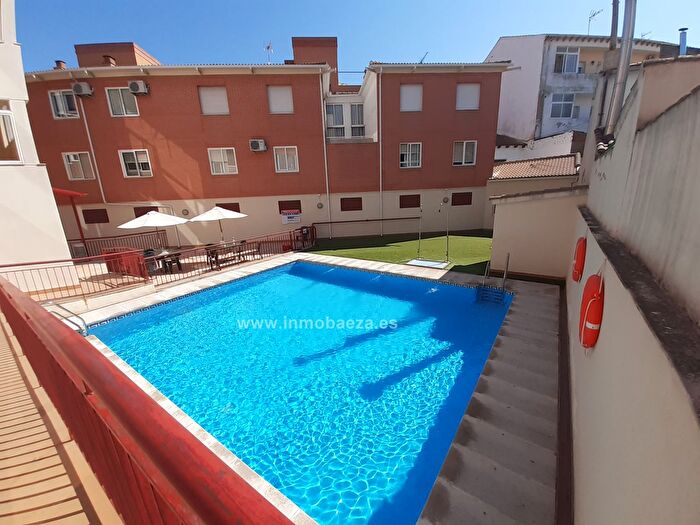 Piso en venta de 2 habitaciones en Baeza, Jaén