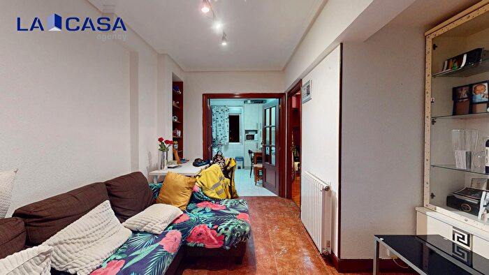 Piso en venta de 3 habitaciones, Uribarri, Barrio de Uribarri