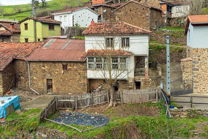 Quirós, Asturias: Casa en venta de 3 habitaciones