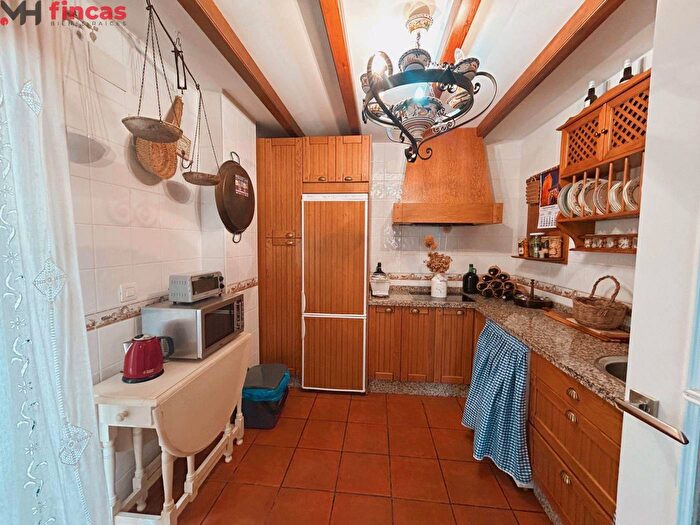 Casas en venta y pisos alquiler - 2