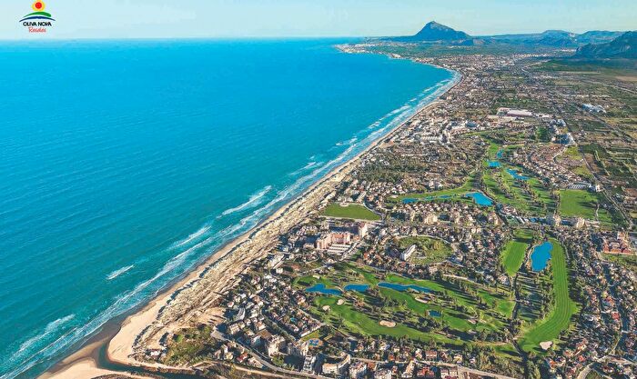 Piso en venta de 3 habitaciones, Oliva Nova, Oliva