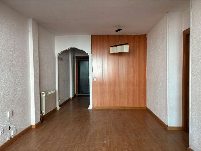 Casas en venta y pisos alquiler - 2