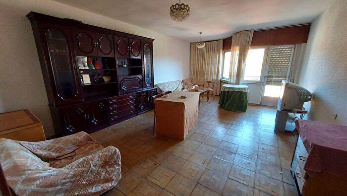 Piso en venta de 4 habitaciones: Castilla y León, León