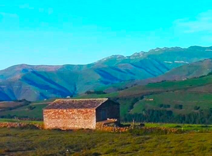 San Pedro del Romeral, Cantabria: Casa en venta de 1 habitación