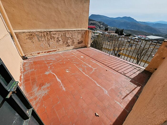 Casa en venta de 4 habitaciones: Pegalajar, Jaén