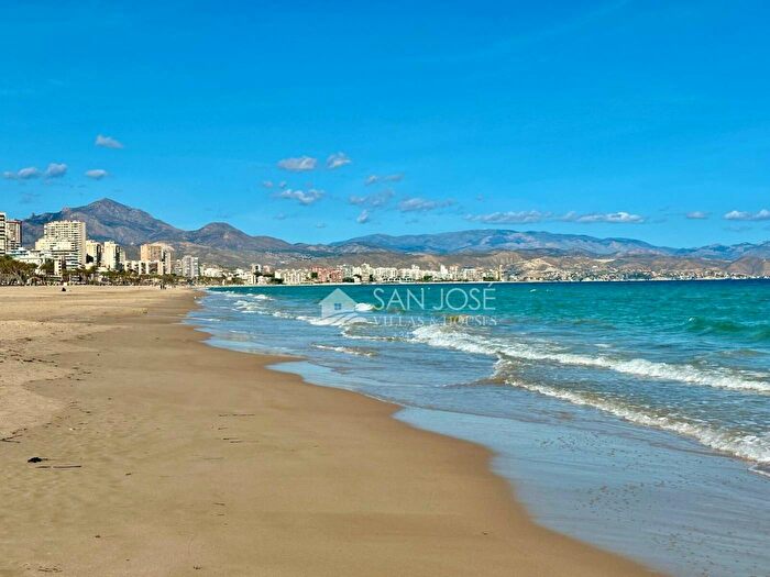 Comunitat Valenciana, Alicante: Piso en venta de 3 habitaciones