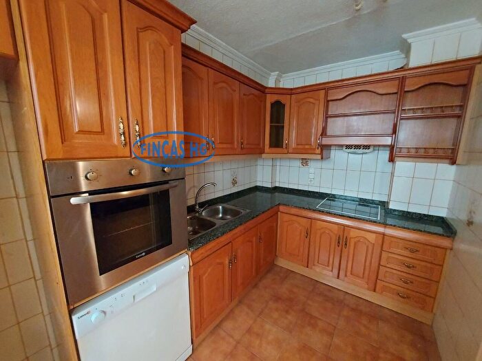 Piso en venta de 3 habitaciones, Benalúa Babel, Benalúa
