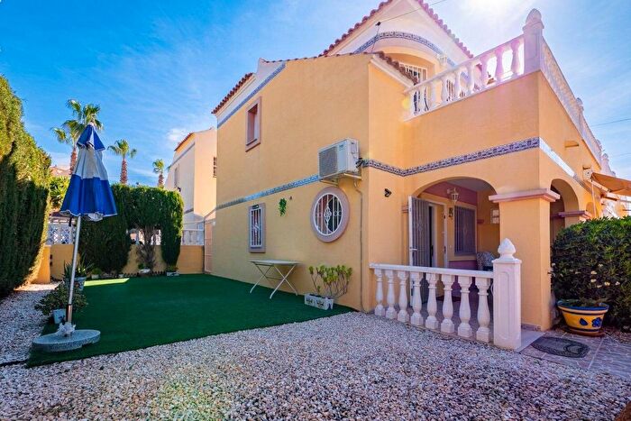 Casa en venta de 2 habitaciones en Comunitat Valenciana, Alicante
