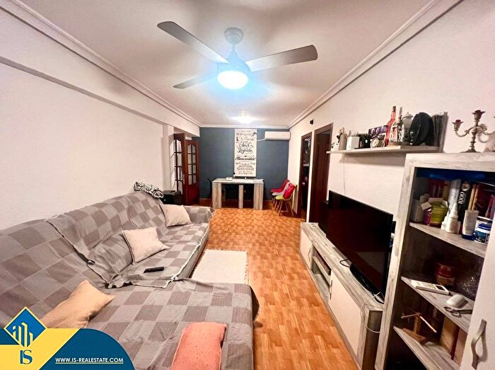 Piso de 3 habitaciones en venta en Comunitat Valenciana, Alicante