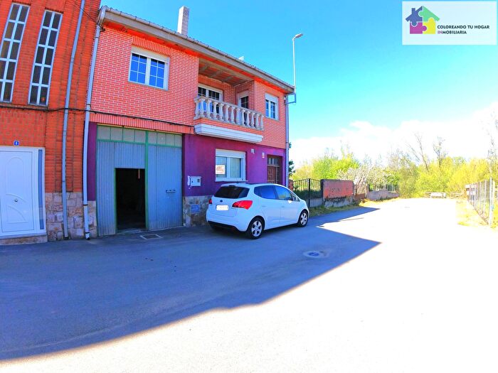 Piso en venta de 3 habitaciones, Carrizo, León
