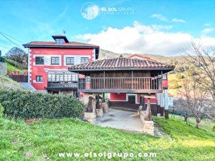 Casa en venta de 6 habitaciones en Pravia, Asturias