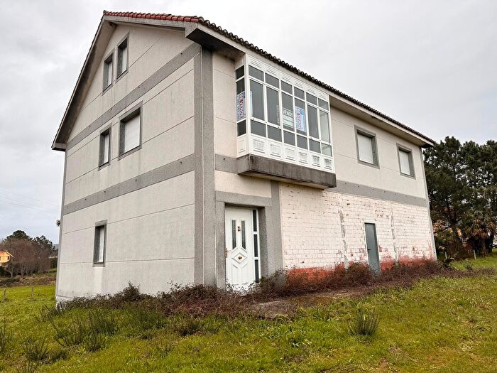 Casa en venta de 4 habitaciones, Vedra, A Coruña