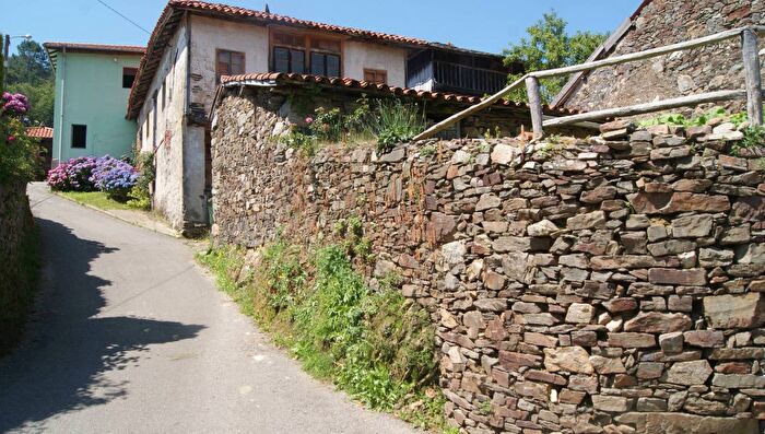 Casa en venta de 3 habitaciones en Principado de Asturias, Asturias
