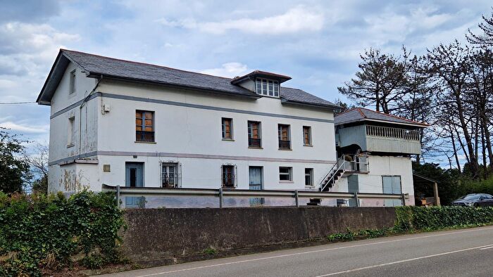 Casa en venta de 4 habitaciones en Valdés Luarca, Asturias