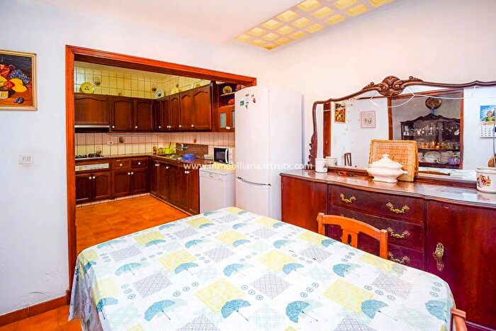 Casas en venta y pisos alquiler - 3