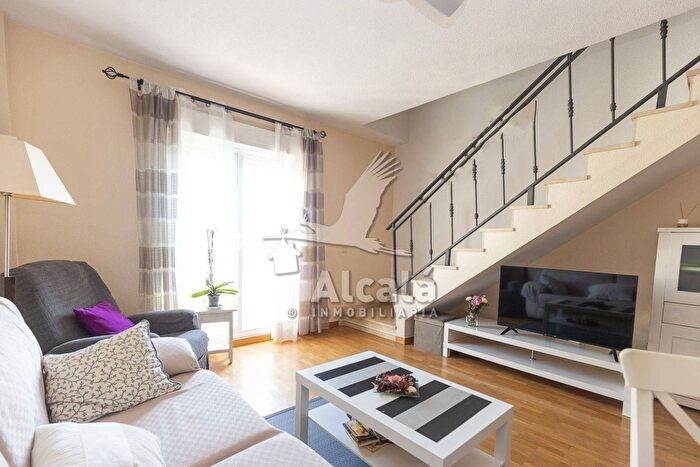 Casas en venta y pisos alquiler - 2