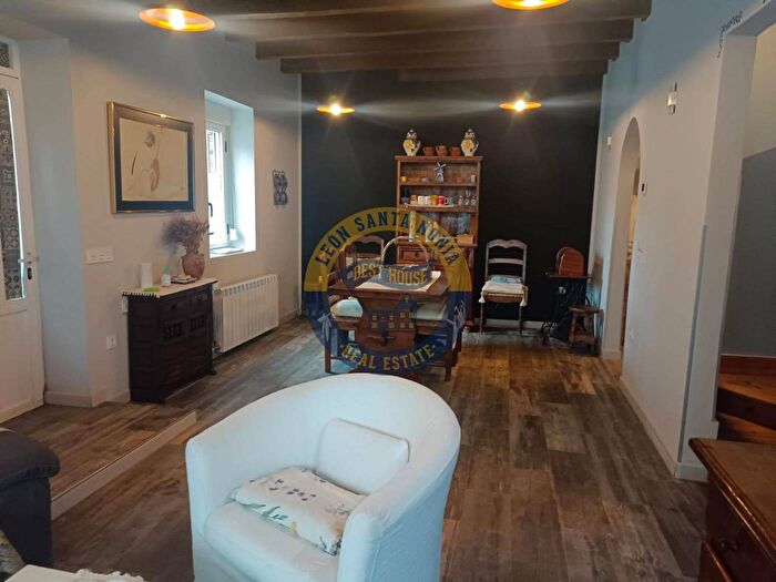 Casas en venta y pisos alquiler - 2