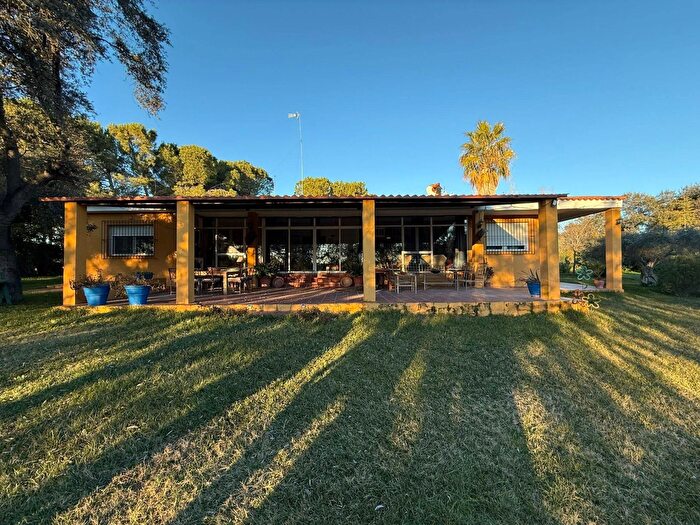 Carretera de Sevilla Los Montitos, Badajoz Capital: Casa en venta de 4 habitaciones