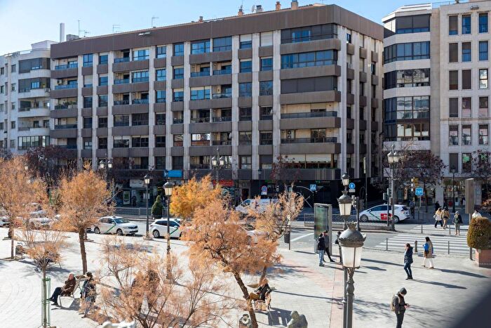 Piso en venta de 4 habitaciones en Andalucía, Granada