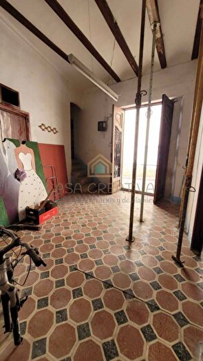 Casas en venta y pisos alquiler - 3