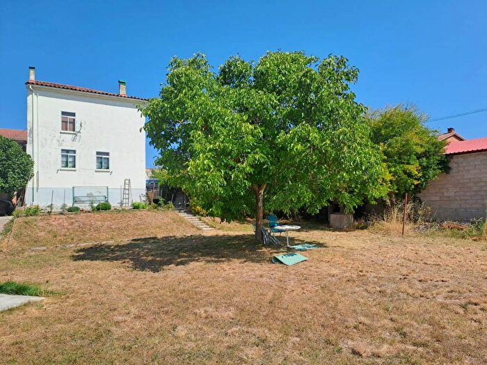 Casa en venta de 4 habitaciones: Saldaña de Burgos, Burgos