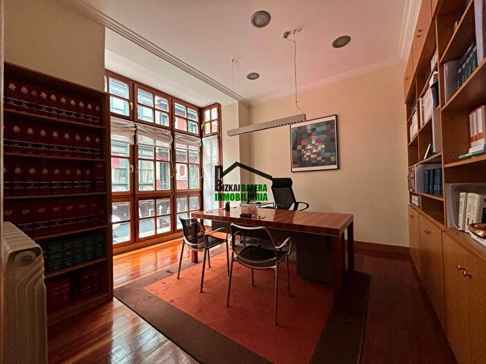 Piso de 4 habitaciones en venta en País Vasco, Vizcaya Bizkaia