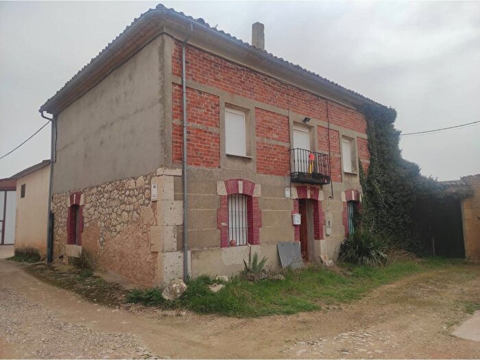 Casa de 5 habitaciones en venta en Castilla y León, Burgos
