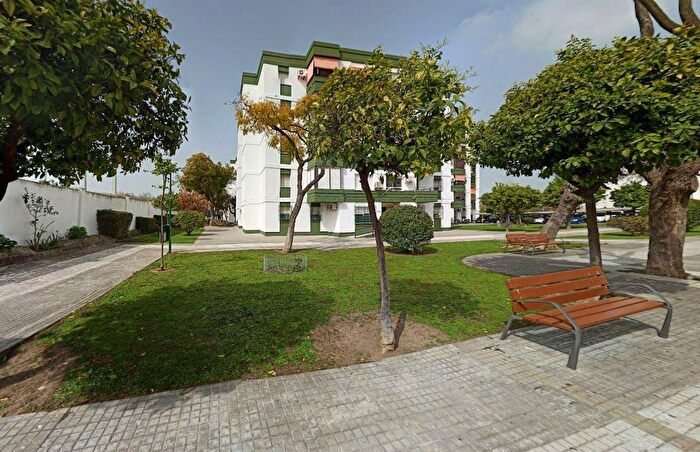 Andalucía, Cádiz: Piso en venta de 4 habitaciones