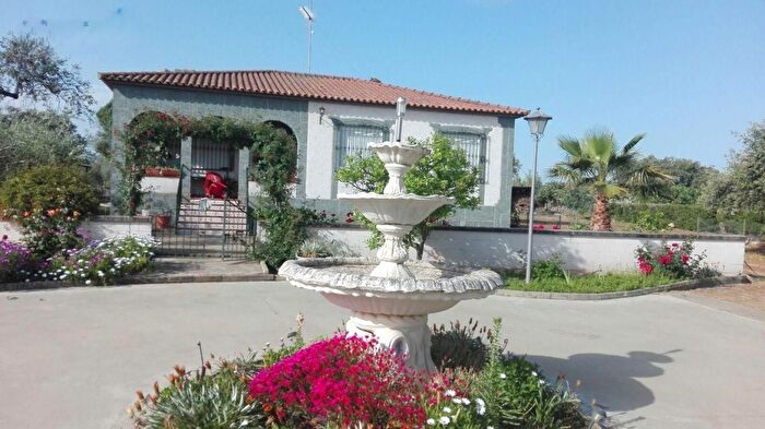 Casa en venta de 3 habitaciones en Carretera de Sevilla Los Montitos, Badajoz Capital