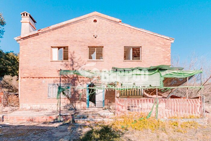 Casa en venta de 3 habitaciones: Escariche, Guadalajara