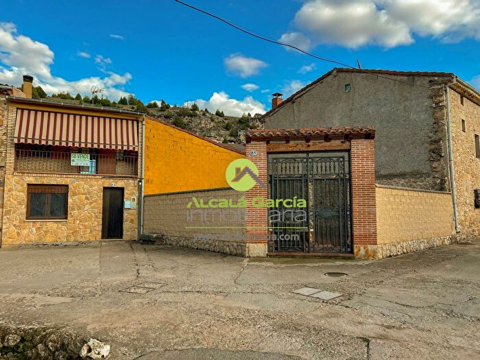 Casa de 4 habitaciones en venta en Castilla y León, Soria