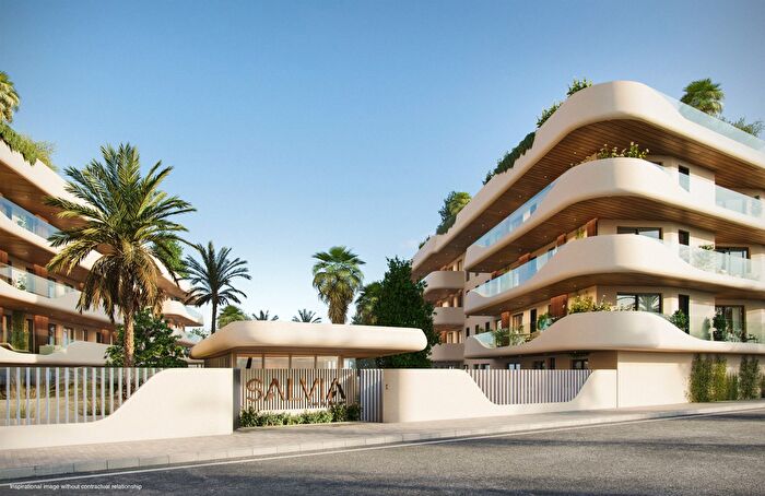 Piso en venta de 4 habitaciones, San Pedro de Alcántara, Nueva Alcántara
