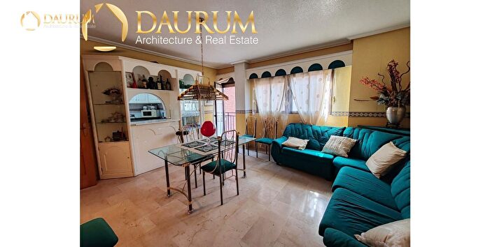 Piso en venta de 3 habitaciones, Centro, Barrio del Centro