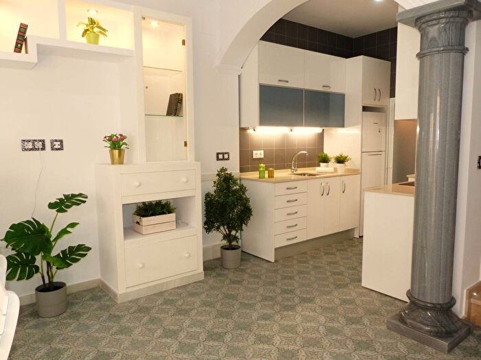 Casas en venta y pisos alquiler - 2