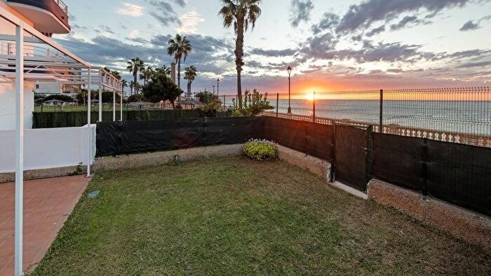 Piso en venta de 2 habitaciones, Andalucía, Cádiz