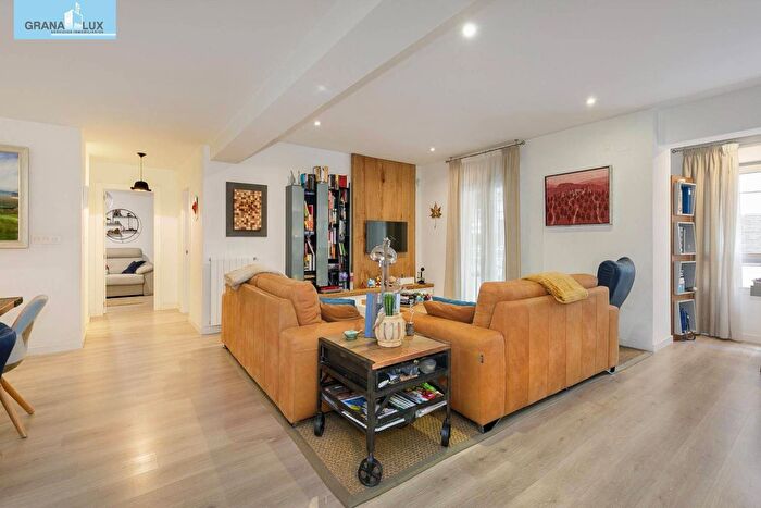 Piso de 4 habitaciones en venta en Andalucía, Granada