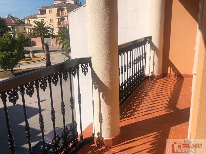 Casa en venta de 4 habitaciones: Torredonjimeno, Jaén