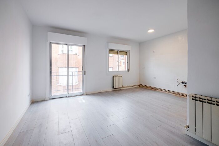 Piso en venta de 3 habitaciones en Centro, Zona Centro Joven