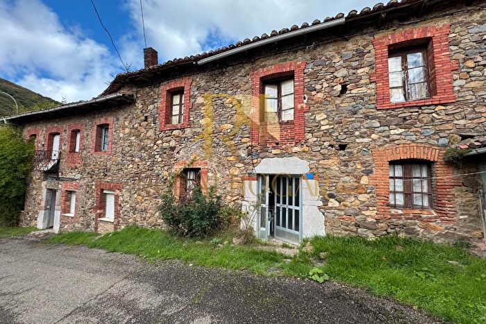 Casa de 8 habitaciones en venta en Matallana de Torío, León