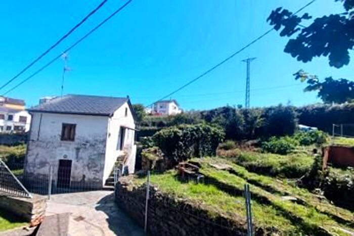 Casa en venta de 2 habitaciones: Navia, Asturias