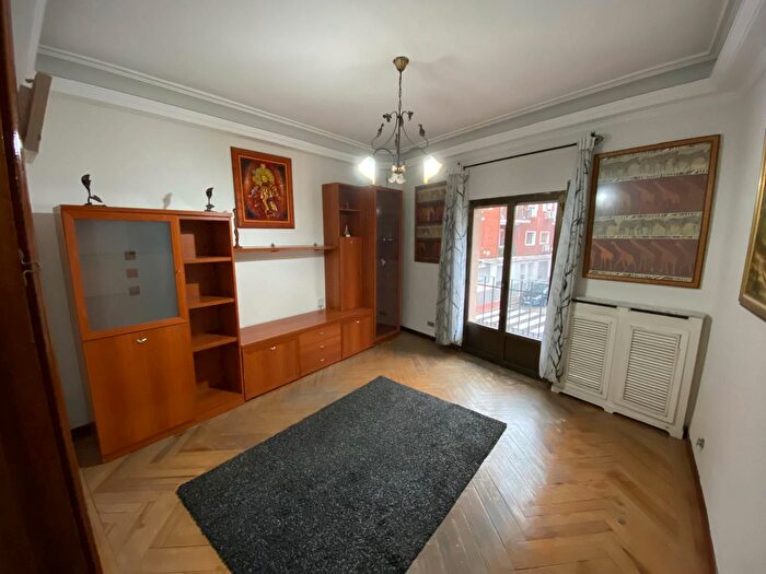 Piso de 4 habitaciones en venta en Ciudad Lineal, Ventas