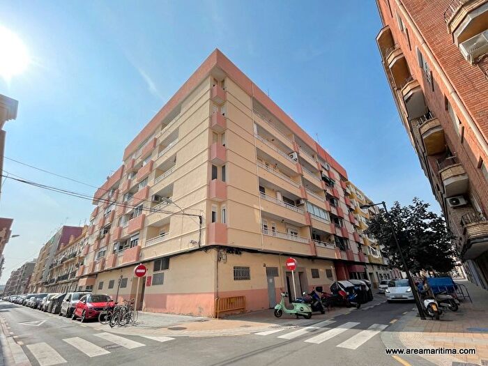 Piso de 4 habitaciones en venta en Poblats Marítims, El Cabanyal El Canyamelar