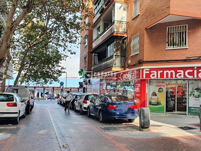 Piso en venta de 3 habitaciones, Centro, Zona Renfe