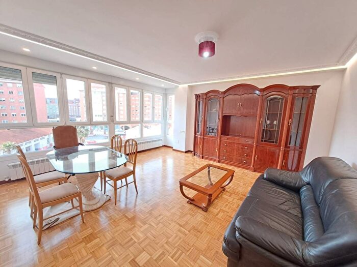 Piso de 3 habitaciones en venta en Castilla y León, Burgos