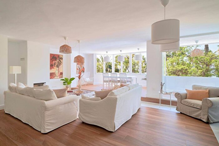 Piso en venta de 4 habitaciones, Andalucía, Málaga