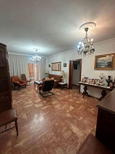 Piso de 4 habitaciones en venta en Andalucía, Sevilla